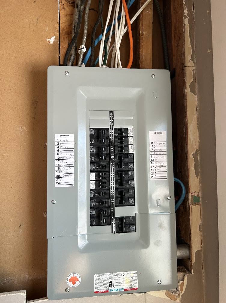 DJC ÉLECTRIQUE INC - photo 1