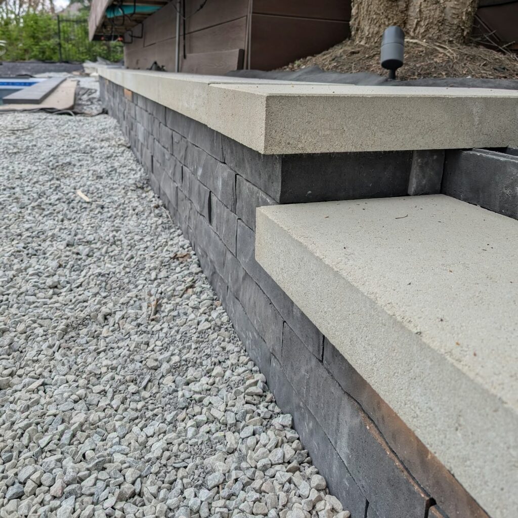 PAVÉ UNI SOUSA 8150648 CANADA INC - photo 1
